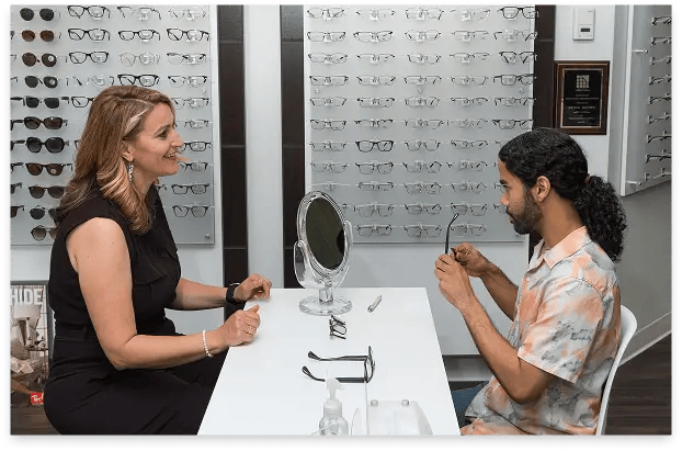 Personalized contact lens fitting in Stamford CT